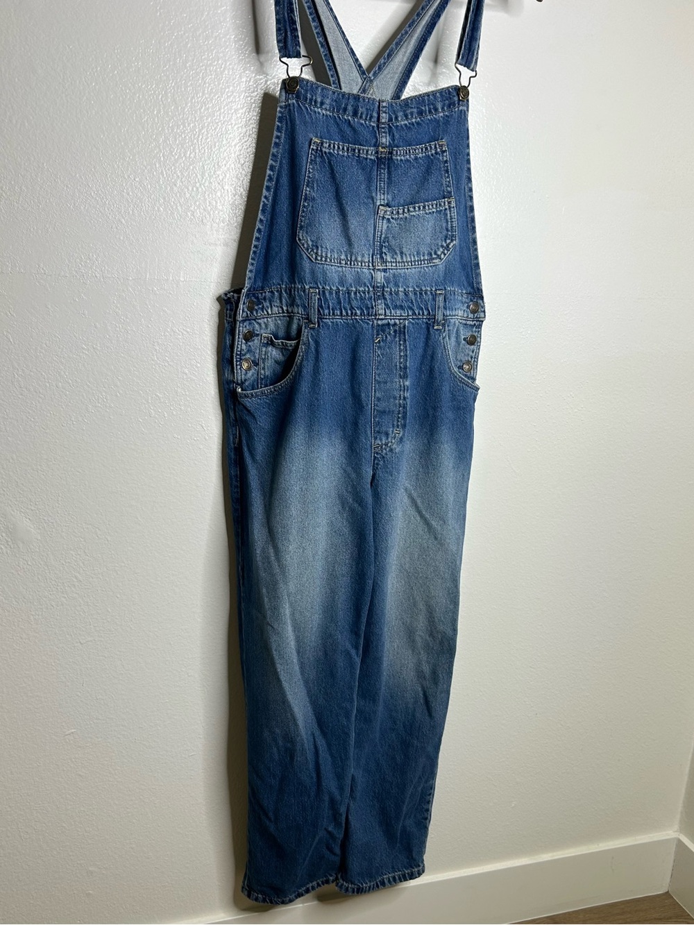 Free People 100% Cotton Ziggy Denim Straight Leg Overalls Medium Wash - Picture 3 of 15